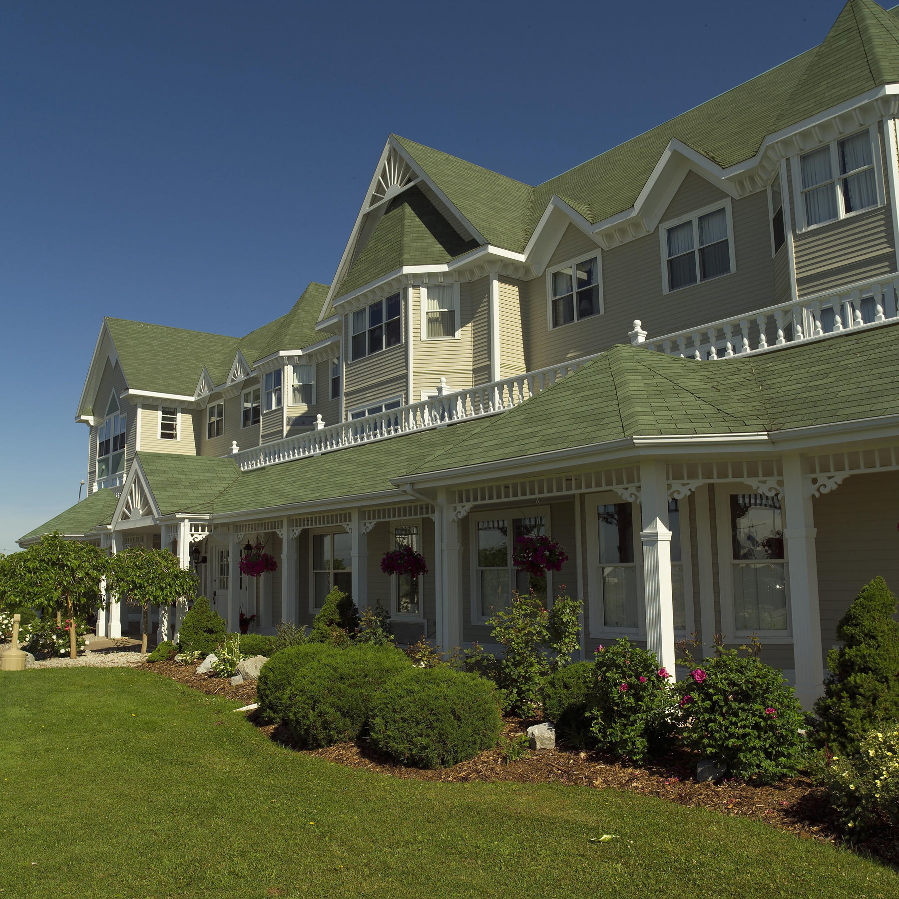 The Loyalist Country Inn & Conference Centre Саммерсайд Экстерьер фото